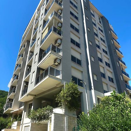 Square Inn Budva Exteriör bild